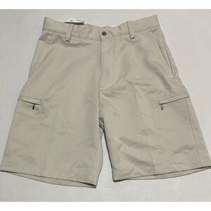 NWT IZOD Golf Shorts Mens Classic Fit Beige Size 30 X 9 Zipper Pockets Cargo